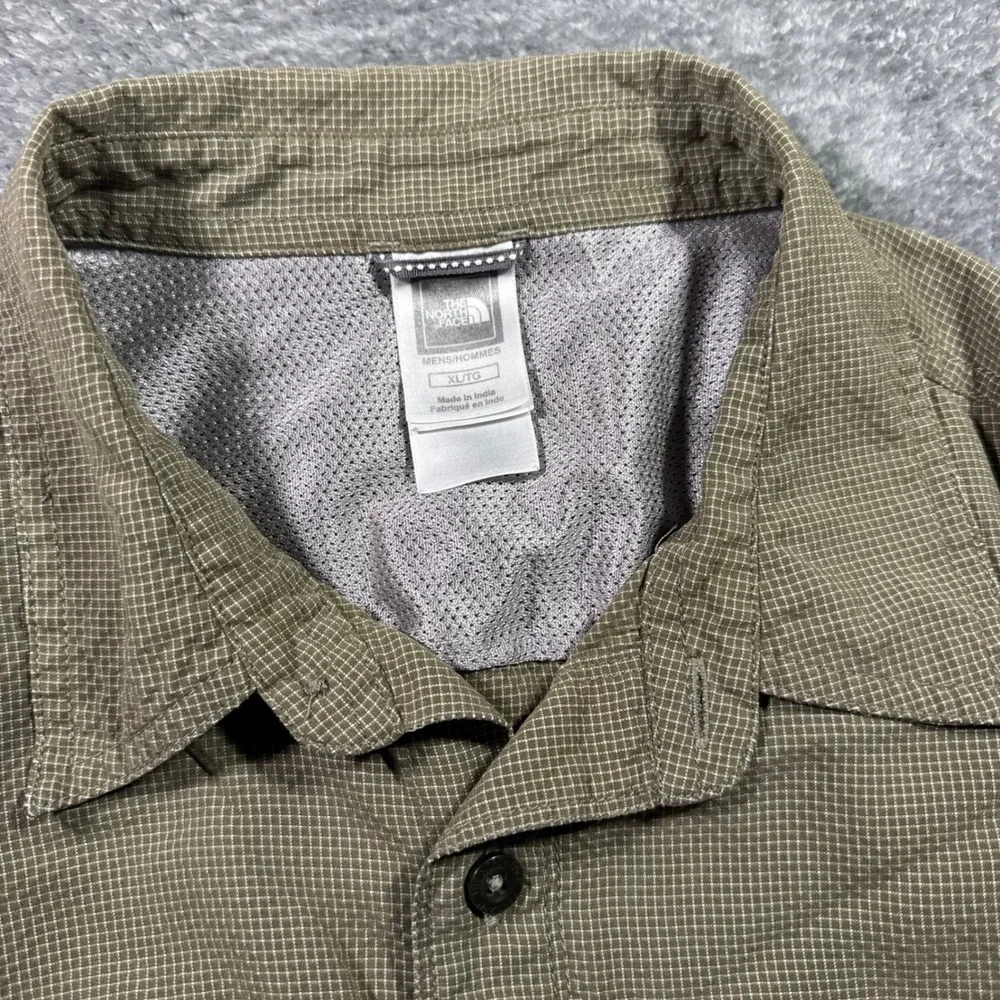 The North Face Mens XL Short Sleeve Button Down Shirt Dark Khaki Grid Hiking